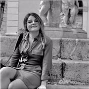 Diplomata al liceo classico. Attualmente studio comunicazione interculturale presso UniTo. Offro ripetizioni di italiano, latino, greco, filosofia, sociologia.. Ho una buona conoscenza della lingua inglese dimostrata da una certificazione Cambridge